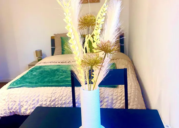 Charming In Center *